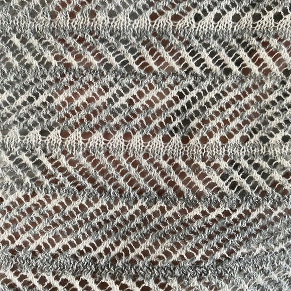 MOTH Anthropologie  Sweater Gray Marled Sheer Pullover Lightweight size large - Picture 5 of 9